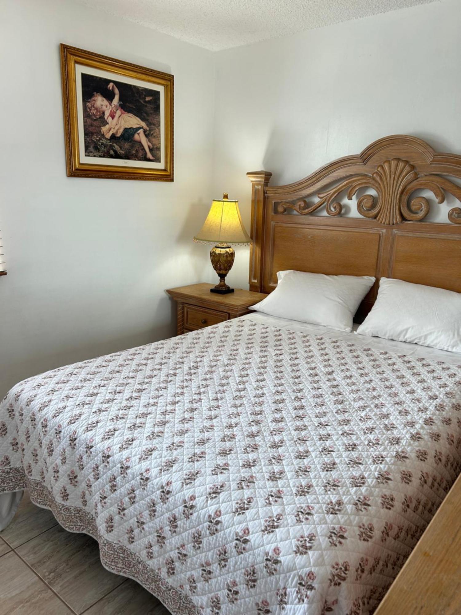 Beautiful Apartment With Very Elegant Colonial Decoration Tamiami Exterior foto